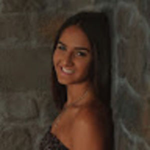 Meet your Posher, Layla